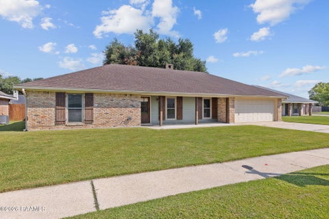 Photo of 103 Abundance Court, Lafayette, LA 70506 (MLS # 2600008570)