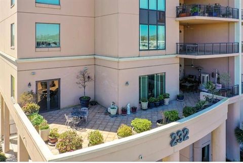 Photo of 232 Lake Marina Avenue Ave #2A, New Orleans, LA 70124 (MLS # NO2548146)