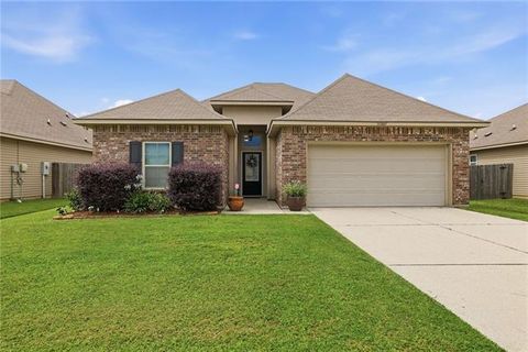 Photo of 20307 Palm Boulevard Blvd, Covington, LA 70435 (MLS # NO2561319)