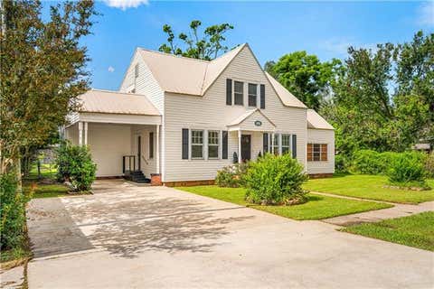 Photo of 406 Rose Street ST, Bunkie, LA 71322 (MLS # CN2561537)