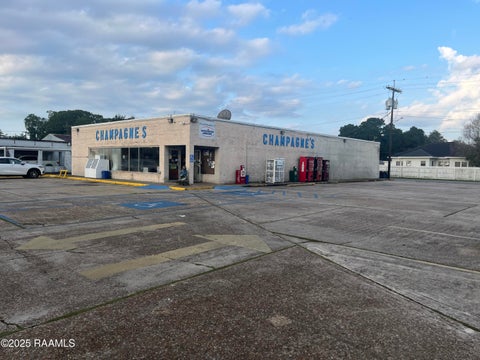 Photo of 500 S Adams, Rayne, LA 70578 (MLS # 2500003116)