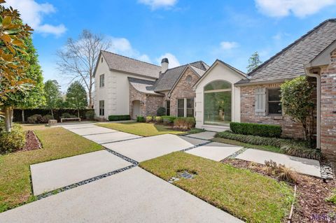 Photo of 8100 Old Hammond Hwy Hwy, Baton Rouge, LA 70809 (MLS # BR2026004334)