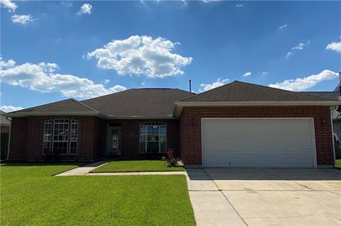 Photo of 1025 Madeline Lane Ln, Slidell, LA 70460 (MLS # NO2542897)