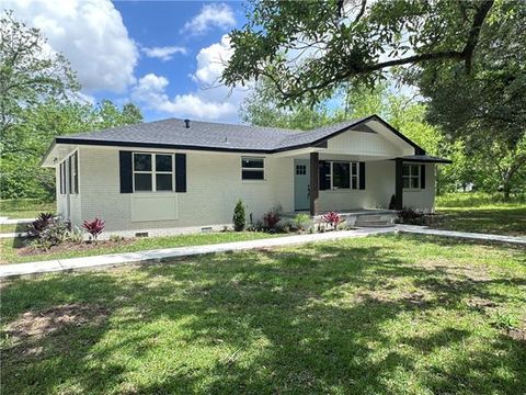 Photo of 7011 107 S Highway, Plaucheville, LA 71362 (MLS # CN2554681)