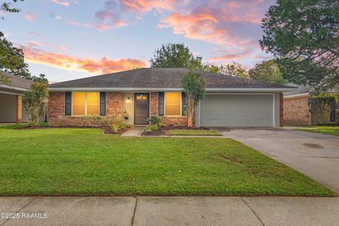 Photo of 405 Elmwood Drive, Lafayette, LA 70503 (MLS # 2500003991)