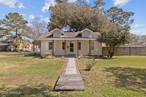 Photo of 228 Duclos Street, Lafayette, LA 70503 (MLS # 2600001665)
