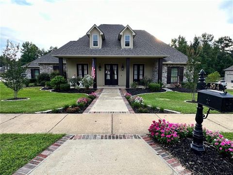 Photo of 504 Richfield Place, Pineville, LA 71360 (MLS # CN2554215)