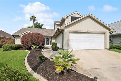 Photo of 110 Southern Star Place, Slidell, LA 70458 (MLS # NO2544586)