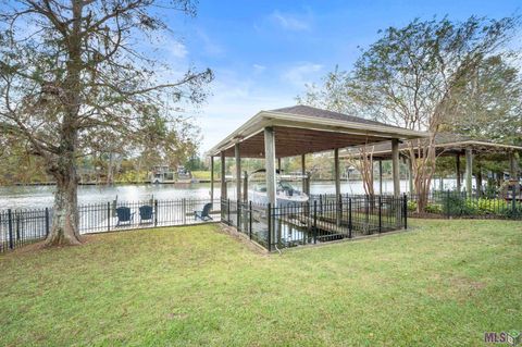 Photo of 21179 Waterfront East Dr Dr, Maurepas, LA 70449 (MLS # BR2025022152)