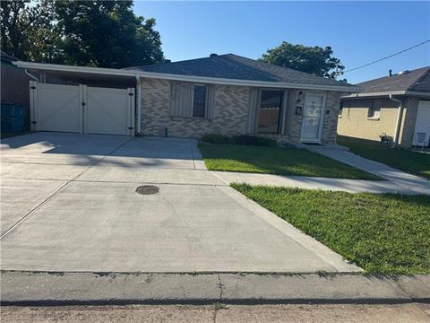 Photo of 516 N Dilton Street St, Metairie, LA 70003 (MLS # NO2557368)
