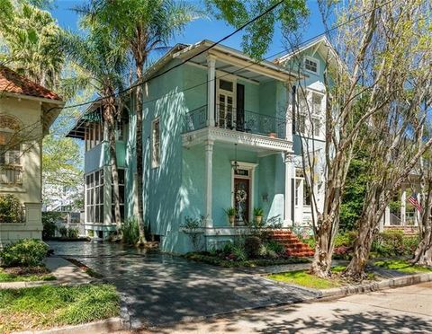 Photo of 630 Pine Street St, New Orleans, LA 70118 (MLS # NO2549004)