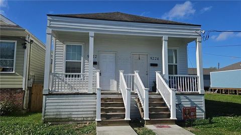 Photo of 9222 Colapissa Street St, New Orleans, LA 70118 (MLS # NO2546826)
