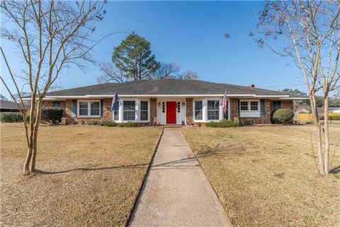 Photo of 4800 Westgarden Boulevard Blvd, Alexandria, LA 71303 (MLS # CN2543007)