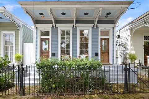 Photo of 928-930 2nd Street St, New Orleans, LA 70130 (MLS # NO2568110)
