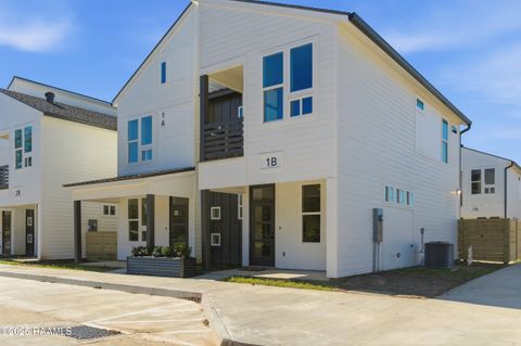 Photo of 618 S Washington Street #8b, Lafayette, LA 70501 (MLS # 2500006385)
