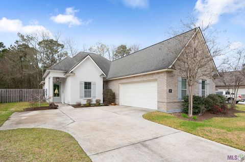 Photo of 16104 Blackstone Dr Dr, Pride, LA 70770 (MLS # BR2026003548)