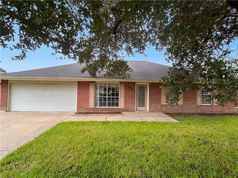 Photo of 509 John Street St, Laplace, LA 70068 (MLS # NO2568276)