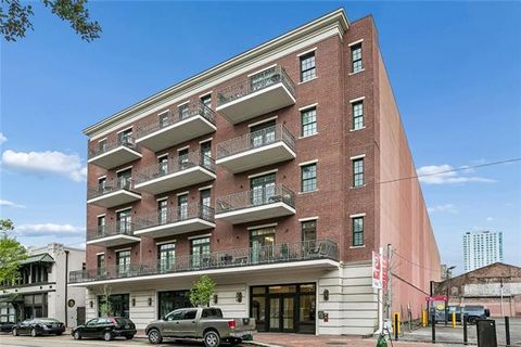 Photo of 731 St Charles Avenue Ave #409, New Orleans, LA 70130 (MLS # NO2555725)