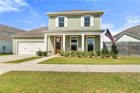 Photo of 2033 Prestwood Lane Ln, Covington, LA 70433 (MLS # NO2549459)