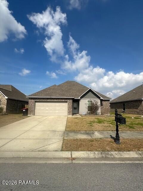 Photo of 124 Gentle Crescent Lane, Lafayette, LA 70506 (MLS # 2600000996)