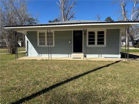Photo of 718 Blackburn Road, Hammond, LA 70401 (MLS # NO2544222)