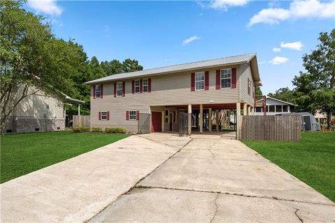Photo of 31427 Judith Drive Dr, Springfield, LA 70462 (MLS # NO2559436)