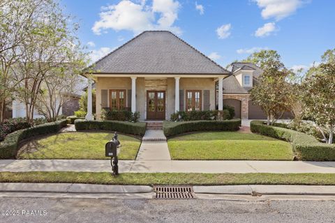 Photo of 404 Dunnottar Place, Lafayette, LA 70503 (MLS # 2500005832)