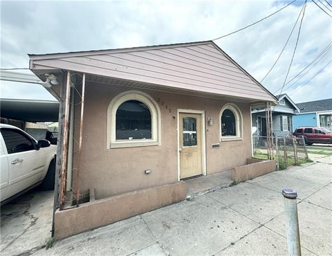 Photo of 2212 Port Street St, New Orleans, LA 70117 (MLS # NO2572422)