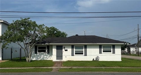 Photo of 421 Garden Road Rd, Marrero, LA 70072 (MLS # NO2564207)