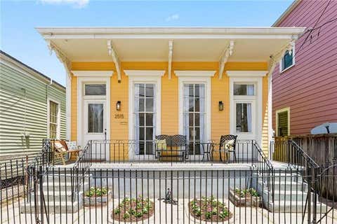 Photo of 2515 Laurel Street St, New Orleans, LA 70130 (MLS # NO2568653)