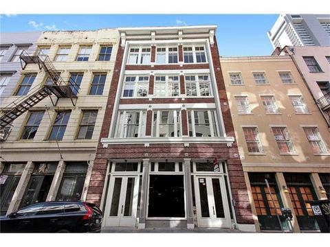 Photo of 216 Chartres Street St #1A, New Orleans, LA 70130 (MLS # NO2543438)