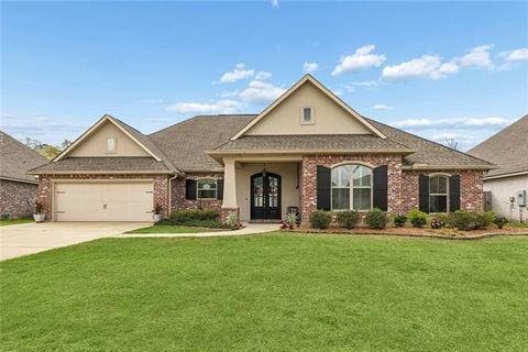 Photo of 637 Weston Way Way, Covington, LA 70433 (MLS # NO2546329)