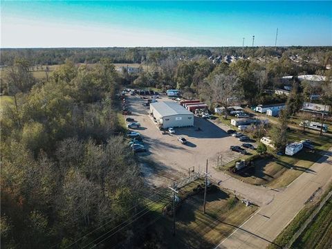 Photo of 39509 I 55 Service Road RD, Ponchatoula, LA 70454 (MLS # NO2542224)