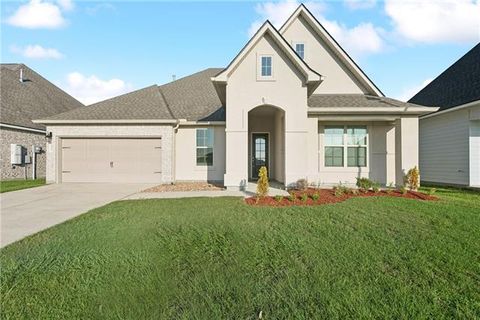 Photo of 5213 Peony Meadow Lane Ln, Slidell, LA 70461 (MLS # NO2552436)