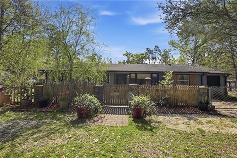 Photo of 428 N Pierce Street St, Covington, LA 70433 (MLS # NO2547979)