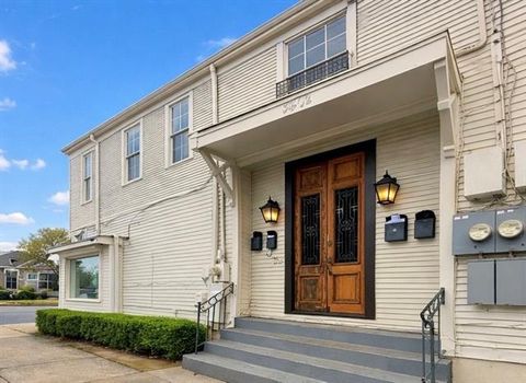 Photo of 3402 Dryades Street St #C, New Orleans, LA 70115 (MLS # NO2542232)