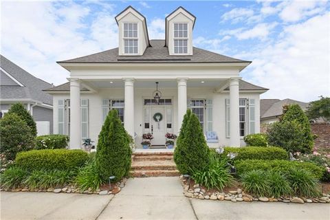 Photo of 176 Magnolia Mound Avenue Ave, Covington, LA 70433 (MLS # NO2569533)