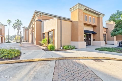 Photo of 206 Rue Promenade, Lafayette, LA 70508 (MLS # 2500004718) Photo of 206 Rue Promenade, Lafayette, LA 70508 (MLS # 2500004718)