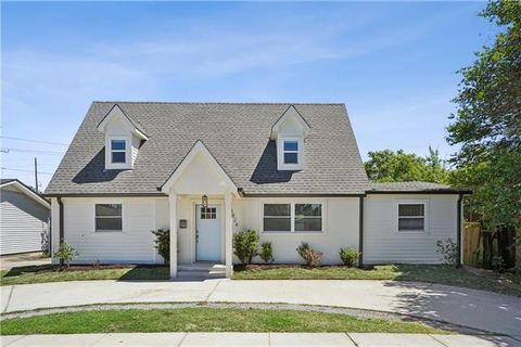 Photo of 3824 Ole Miss Drive Dr, Kenner, LA 70065 (MLS # NO2551241)