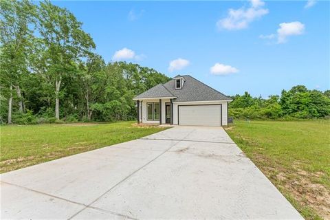 Photo of 19868 Kash Estates, Franklinton, LA 70438 (MLS # NO2557217)