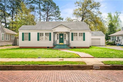 Photo of 2433 Marye Street St, Alexandria, LA 71301 (MLS # CN2546516)