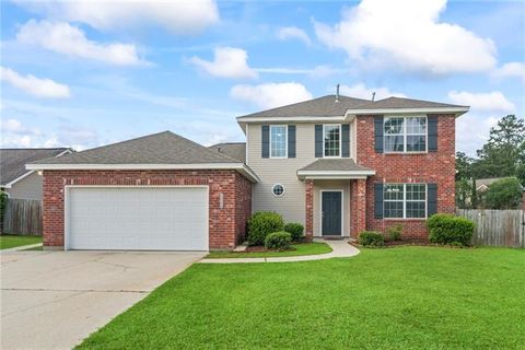 Photo of 569 Moore Boulevard BLVD, Covington, LA 70433 (MLS # NO2560096)