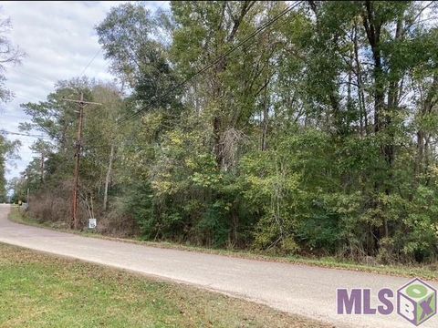 Photo of TBD Lot 22 Lucien St, Denham Springs, LA 70726 (MLS # BR2026009464)