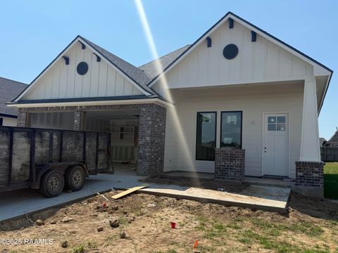 Photo of 138 Lakes Edge Drive, Broussard, LA 70518 (MLS # 2500002128)