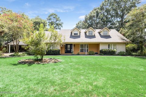 Photo of 701 E Bayou Parkway, Lafayette, LA 70508 (MLS # 2500002458)