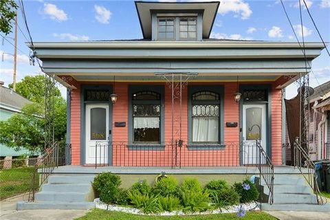 Photo of 508 S Pierce Street St, New Orleans, LA 70119 (MLS # NO2557000)