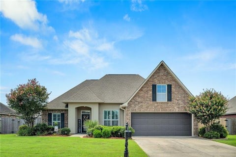 Photo of 28445 Loiret Court Ct, Ponchatoula, LA 70454 (MLS # NO2568423)