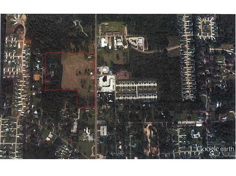 Photo of Veterans Avenue, Ponchatoula, LA 70403 (MLS # NO2135212)