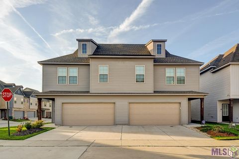 Photo of 1038 Creek Breeze Ave Ave, Baton Rouge, LA 70820 (MLS # BR2026004923)