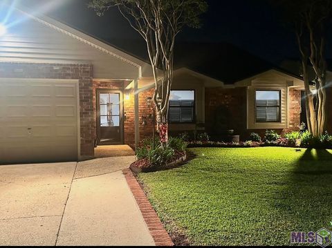 Photo of 3214 Vine Drive Dr, Morgan City, LA 70380 (MLS # BY2026006143)